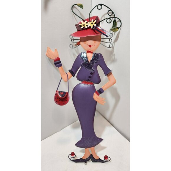 Red Hat Society--Paperback Book--Wall Plaque Decor 15" Metal Lady Figurine - Picture 1 of 9